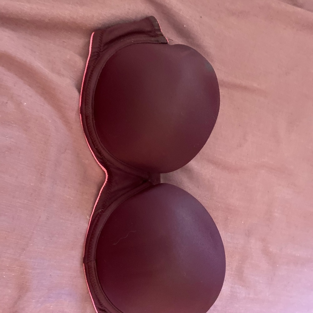 Strapless bra